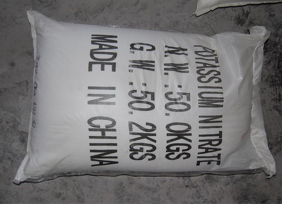 Potassium nitrate for fertilizer